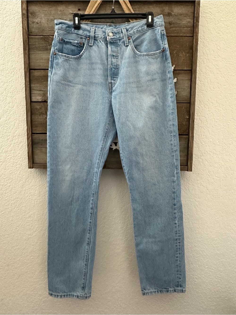 Levi’s 501 Premium Light Blue Classic Straight Jeans size 30